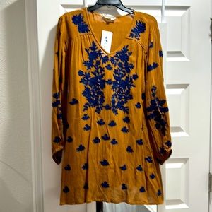 NWT Angel Heart boutique embroidered Tunic Top